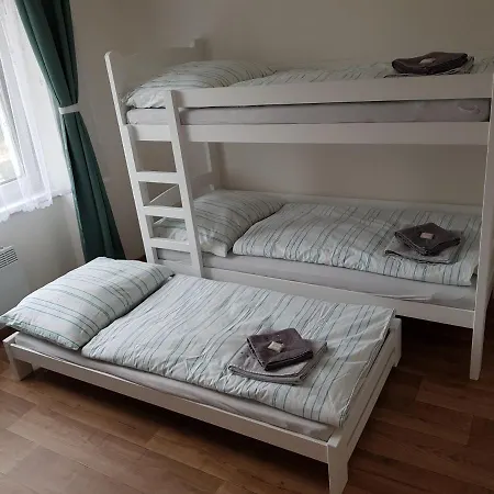 Na Pekarne Apartment Drnholec